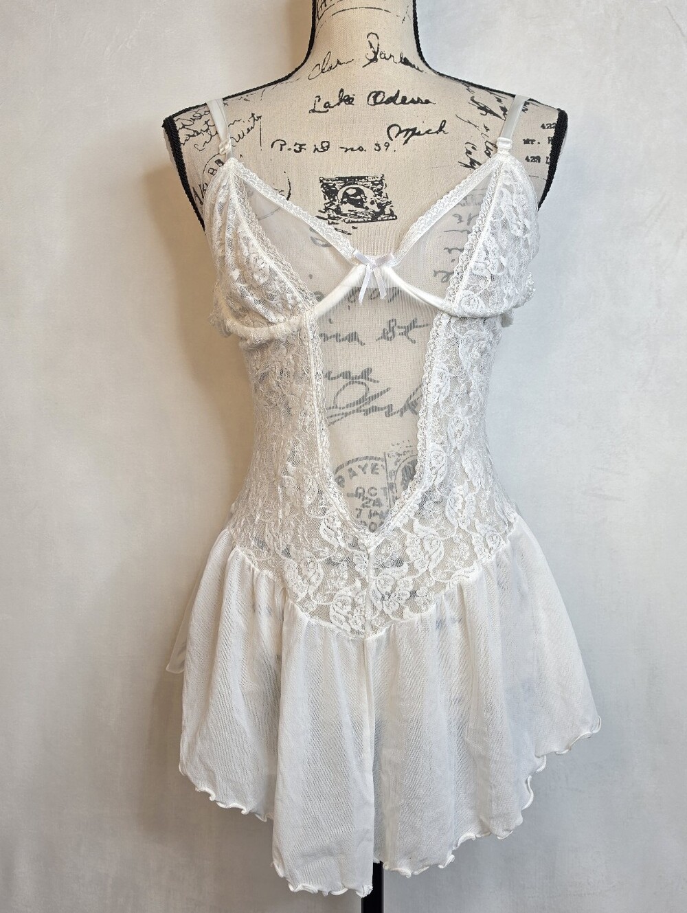 Vintage Intimo Amore White Lace Babydoll Slip Dress XL High Slit Sheer Lingerie